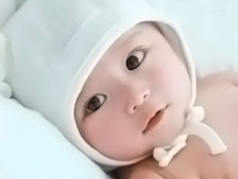 宝宝小鼻子不可乱捏