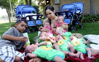 八胞胎妈妈产后身材火辣