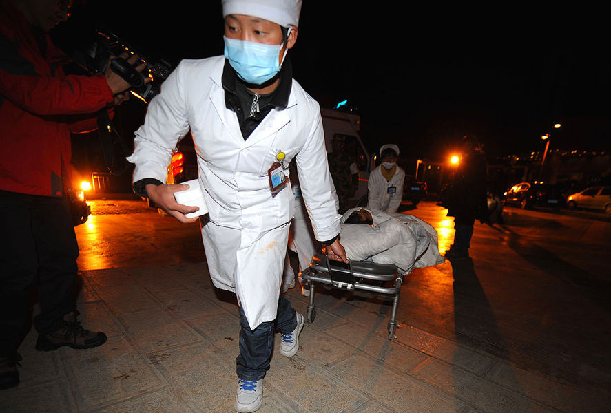 云南香德公路隧道坍塌