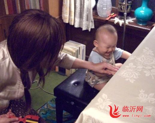 宝宝学钢琴时间